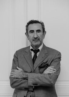Portrait de Fatsah Ouguergouz